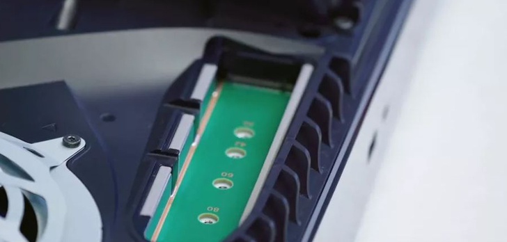 PS5 ze wsparciem dla standardowych dysków SSD NVMe M.2