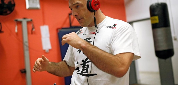 Nastula Testuje Na Ringu Nowe Słuchawki