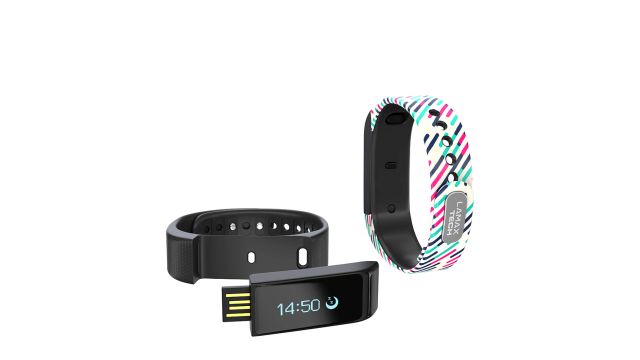Lamax Tech BFit wyposażono w łączność bluetooth i wyświetlacz OLED