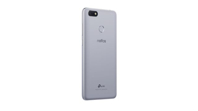 Neffos C9 oferuje 16GB pamięci ROM z opcją powiększenia jej dzięki karcie microSD