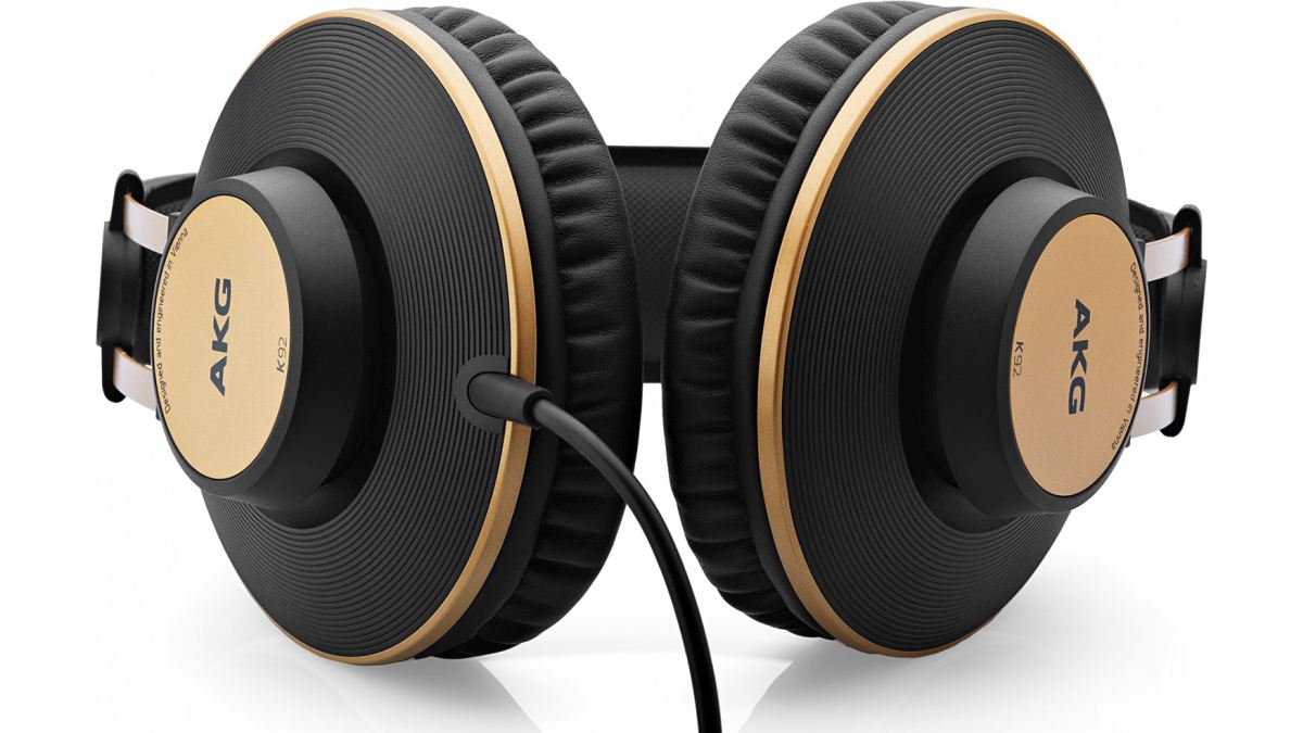 AKG K92 od dołu