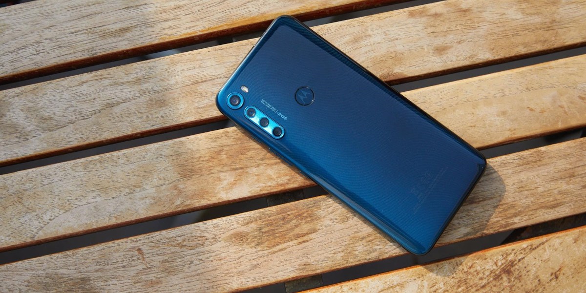 Motorola One Fusion + cztery aparaty