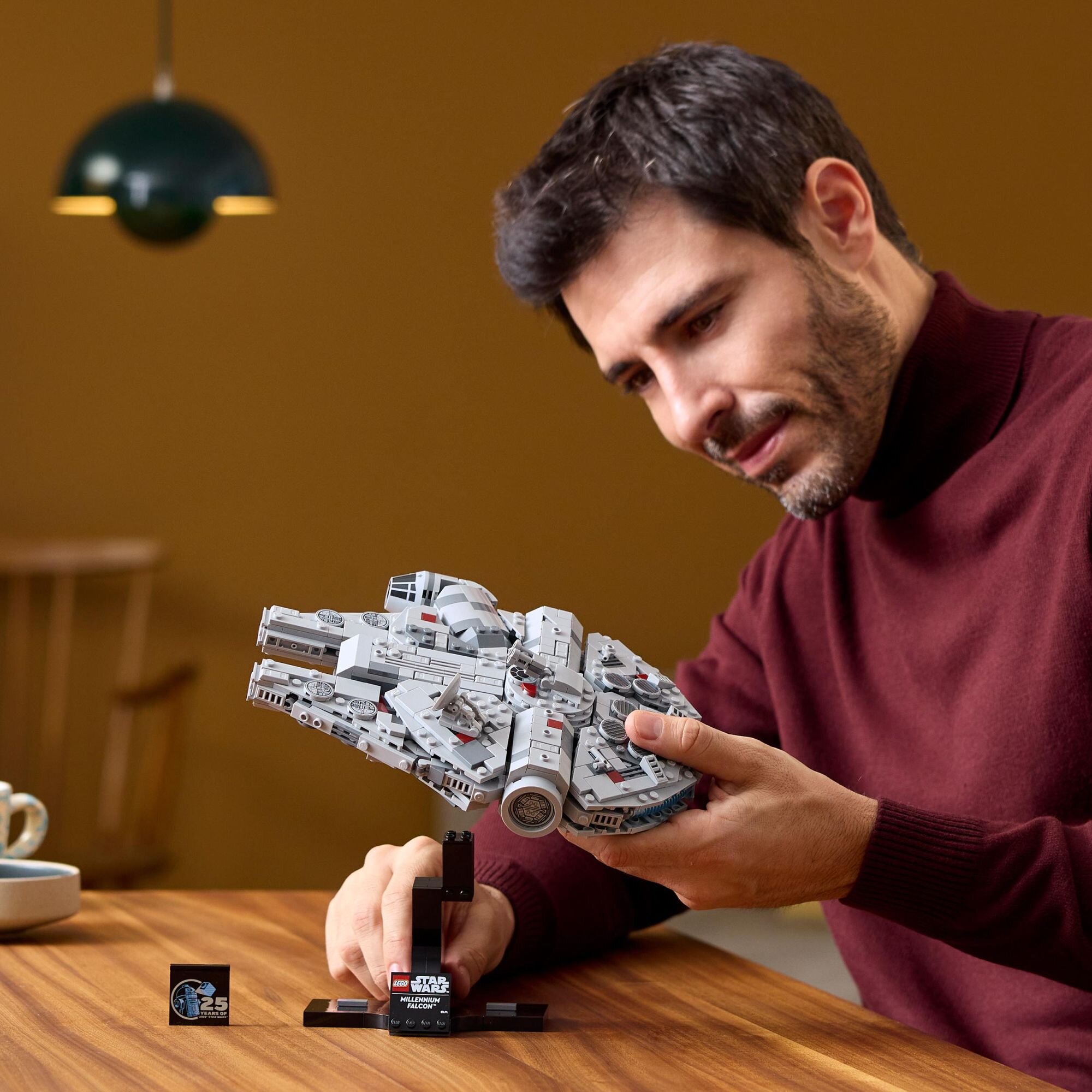 LEGO 75375 Star Wars Sokół Millennium dla dorosłych