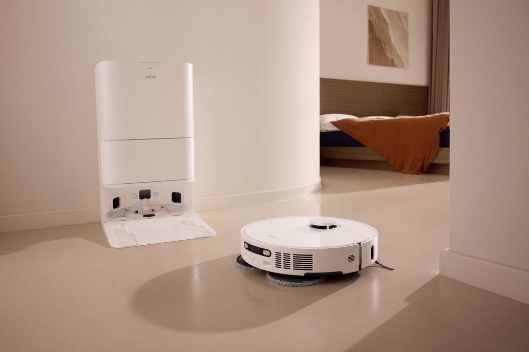 Mova P10 Ultra robot ze stacją