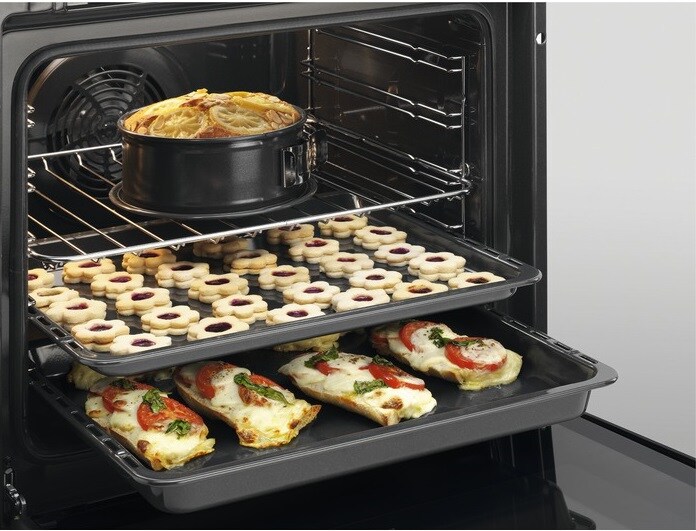 Electrolux piekarnik kilka poziomów pieczenia