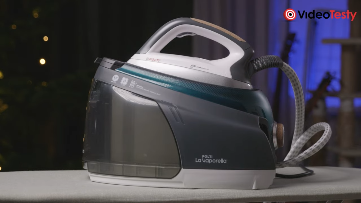 Polti La Vaporella XT120C na desce do prasoswania