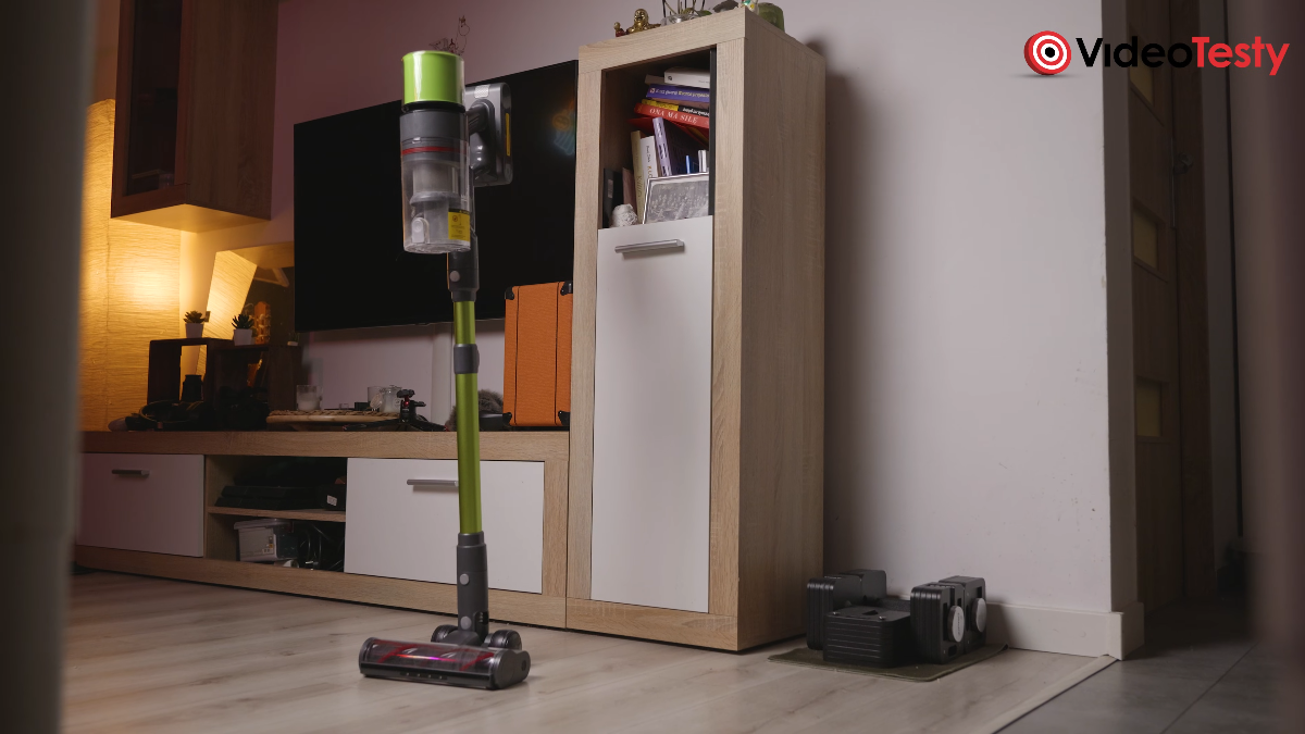 SmartAI V6 w formie stojącej