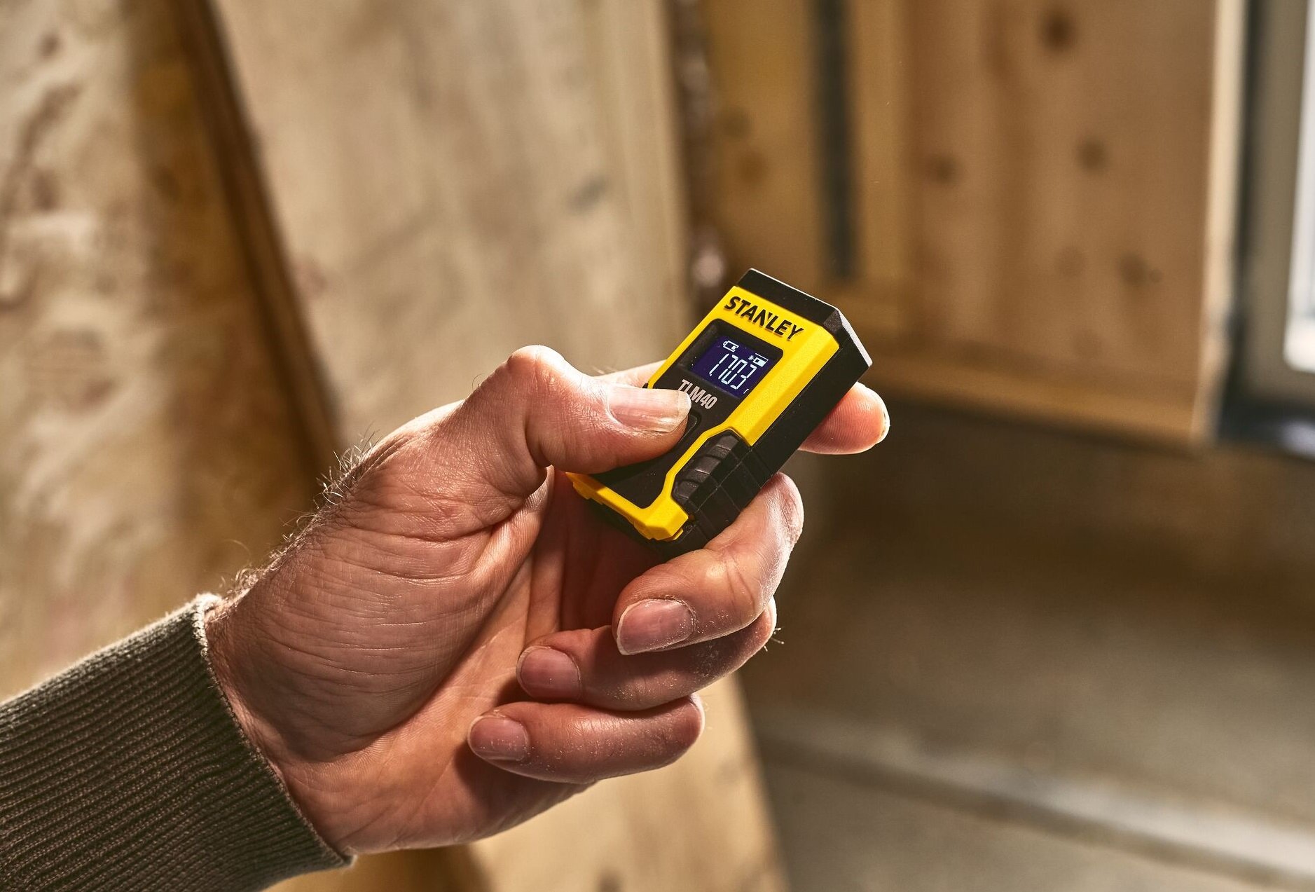 STANLEY TLM40 kieszonkowy dalmierz