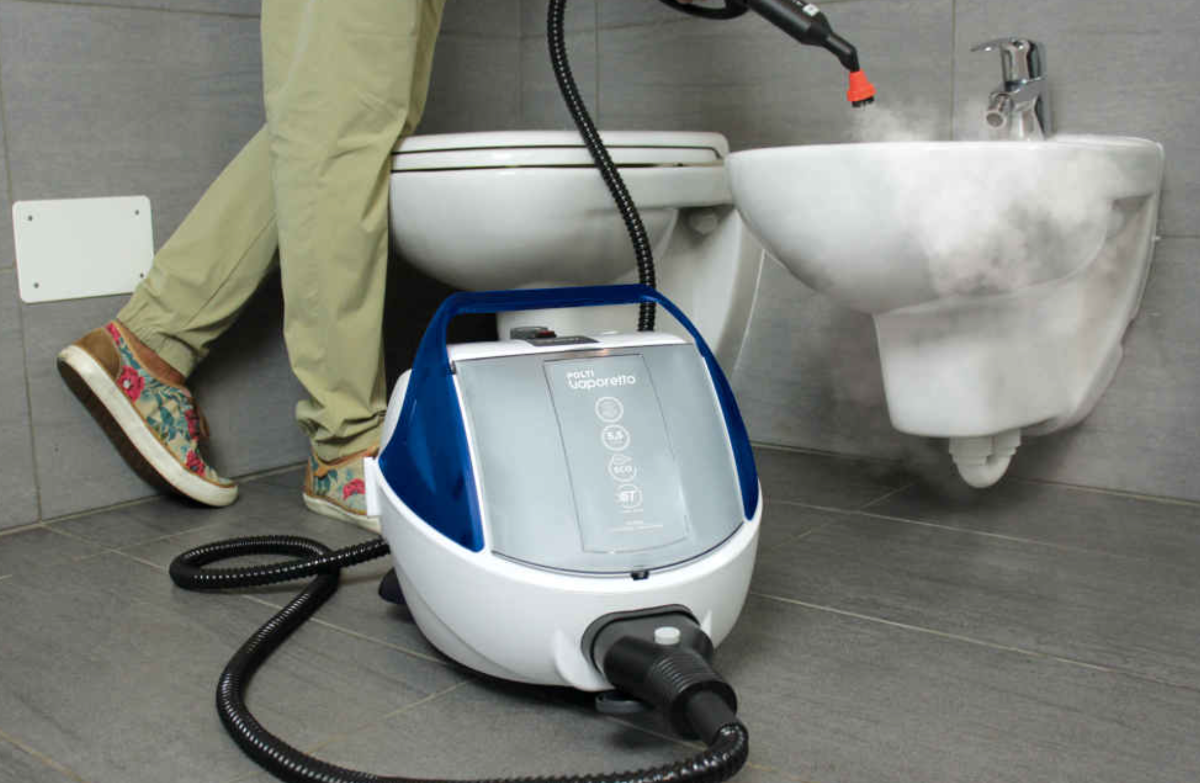Polti Vaporetto Pro 100 Eco Power w toalecie