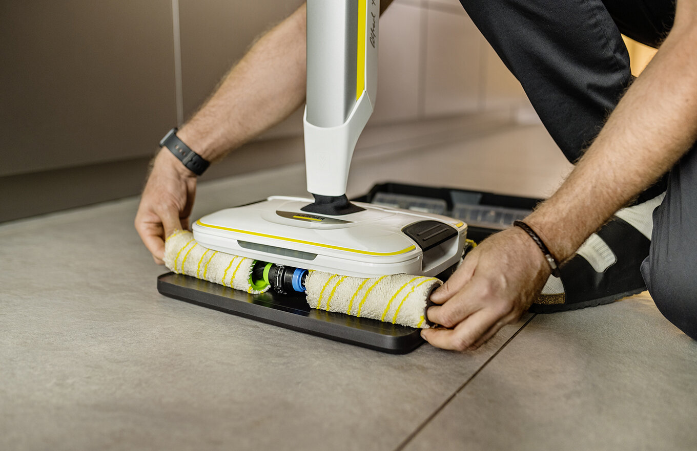 Mop elektryczny KARCHER FC 8 Smart Signature Line 1.055.-711.0 front pady