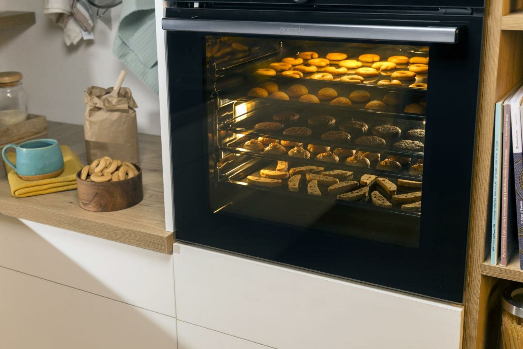 pieczenie w piekarniku GORENJE BOSB6737E06X