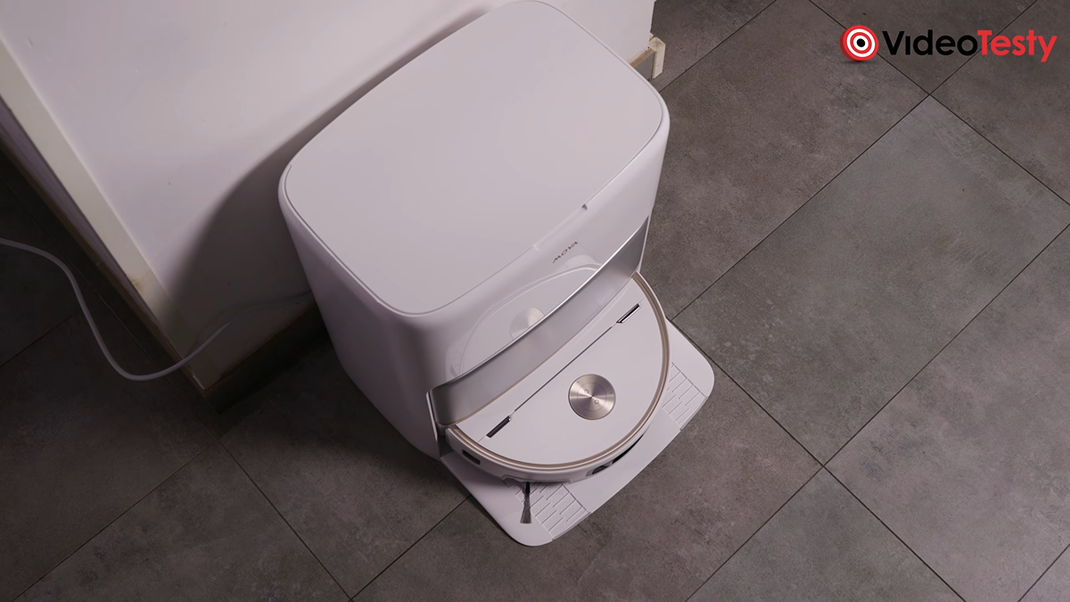 MOVA V70 Ultra Complete widziany w stacji od góry