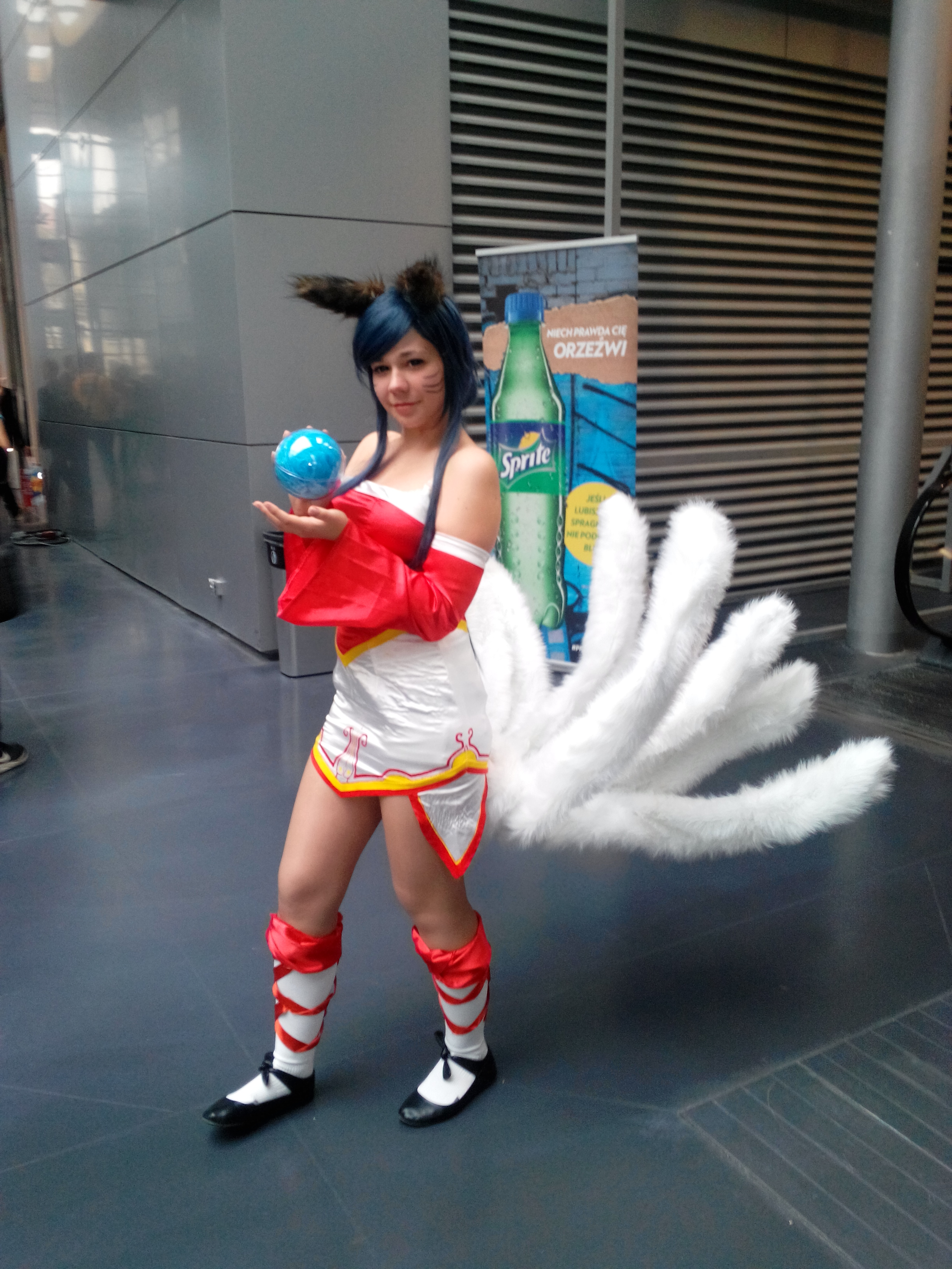 Cosplayerka z Ośmioma Końcówkami - PGA 2015